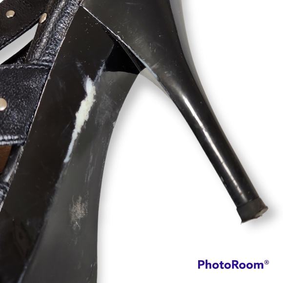 Michael Kors Black Studded heels size 6M - Picture 9 of 13